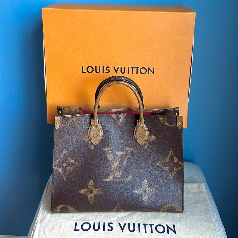 Louis Vuitton OnTheGo MM Bag